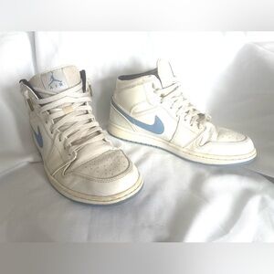 Nike Air Jordan Men's White and Blue High Top Sneakers sz 11